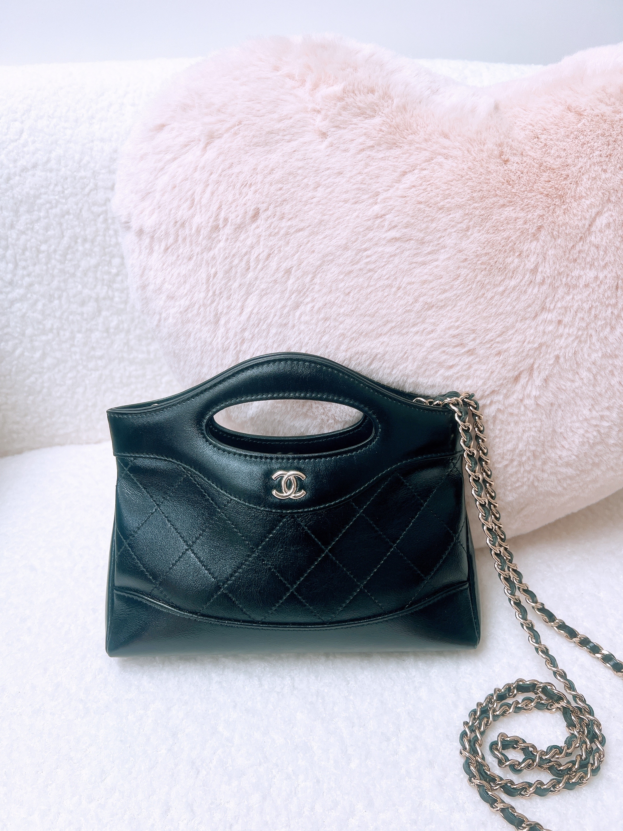 Chanel 31 nano black calfskin GHW