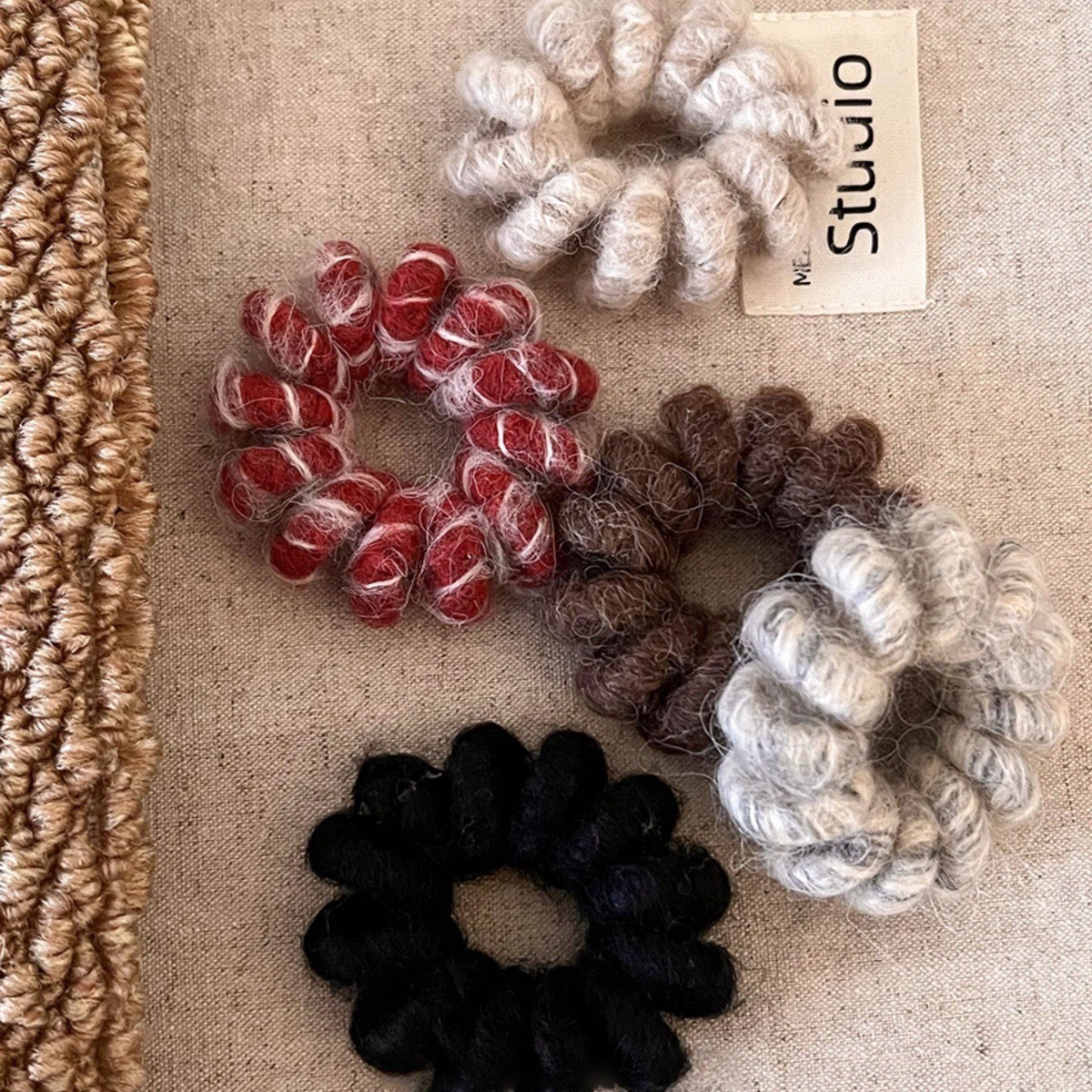 No.9195 毛絨電話圈髮束