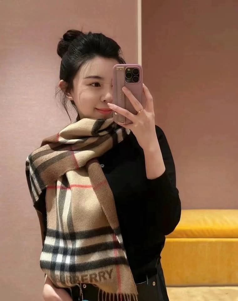 BBR 焦糖 併 卡其色 圍巾