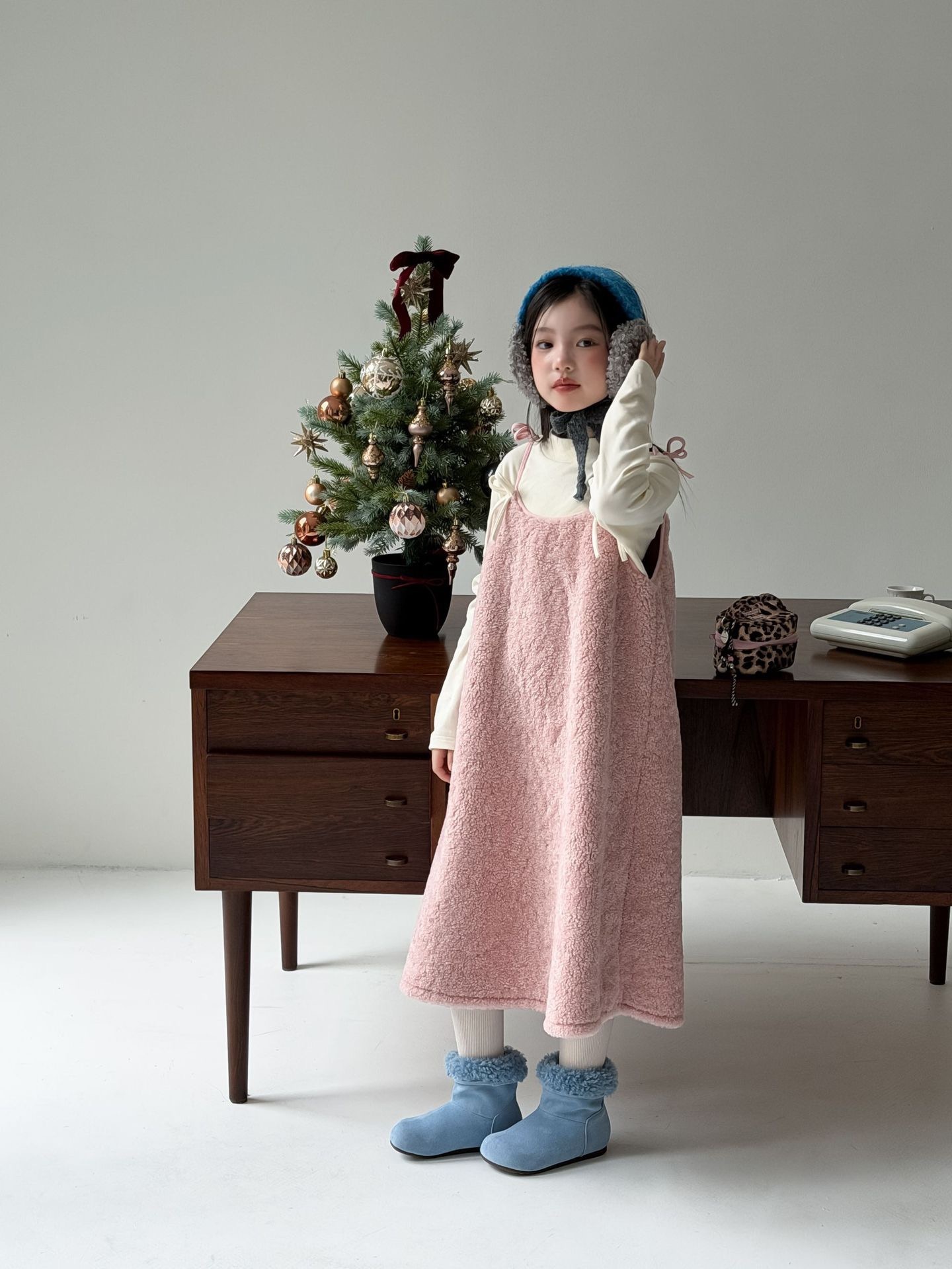 冬季草莓園背心裙/杏色內搭