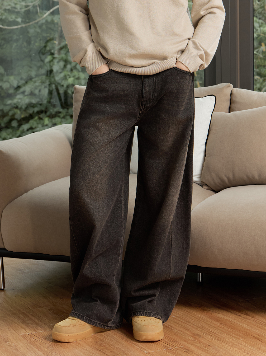 打摺彎刀闊腿褲