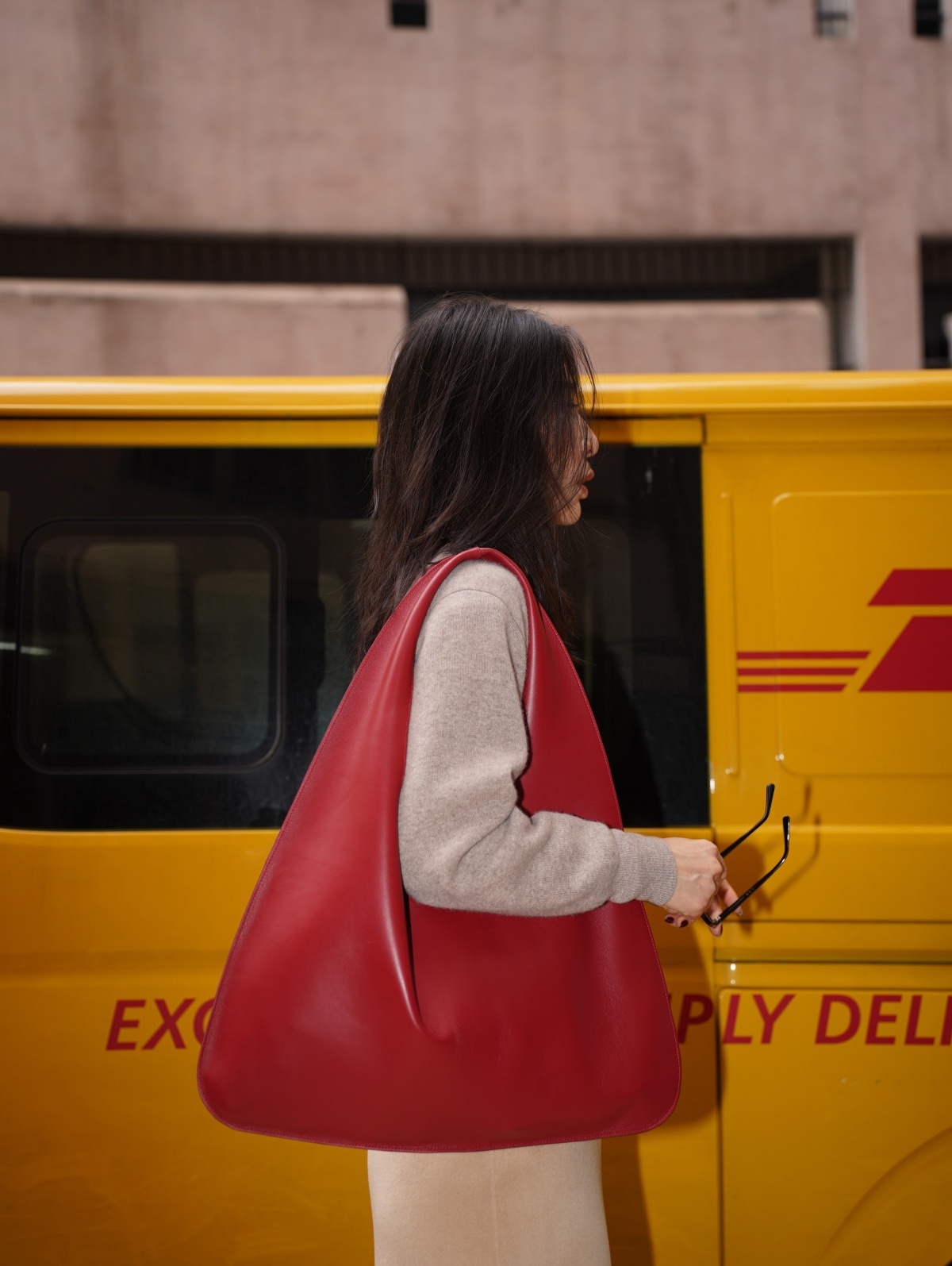 HANAA 新款英國進口雙層羊皮單肩手提包 (高59.5*寬48.5cm) - 12月30日前發貨