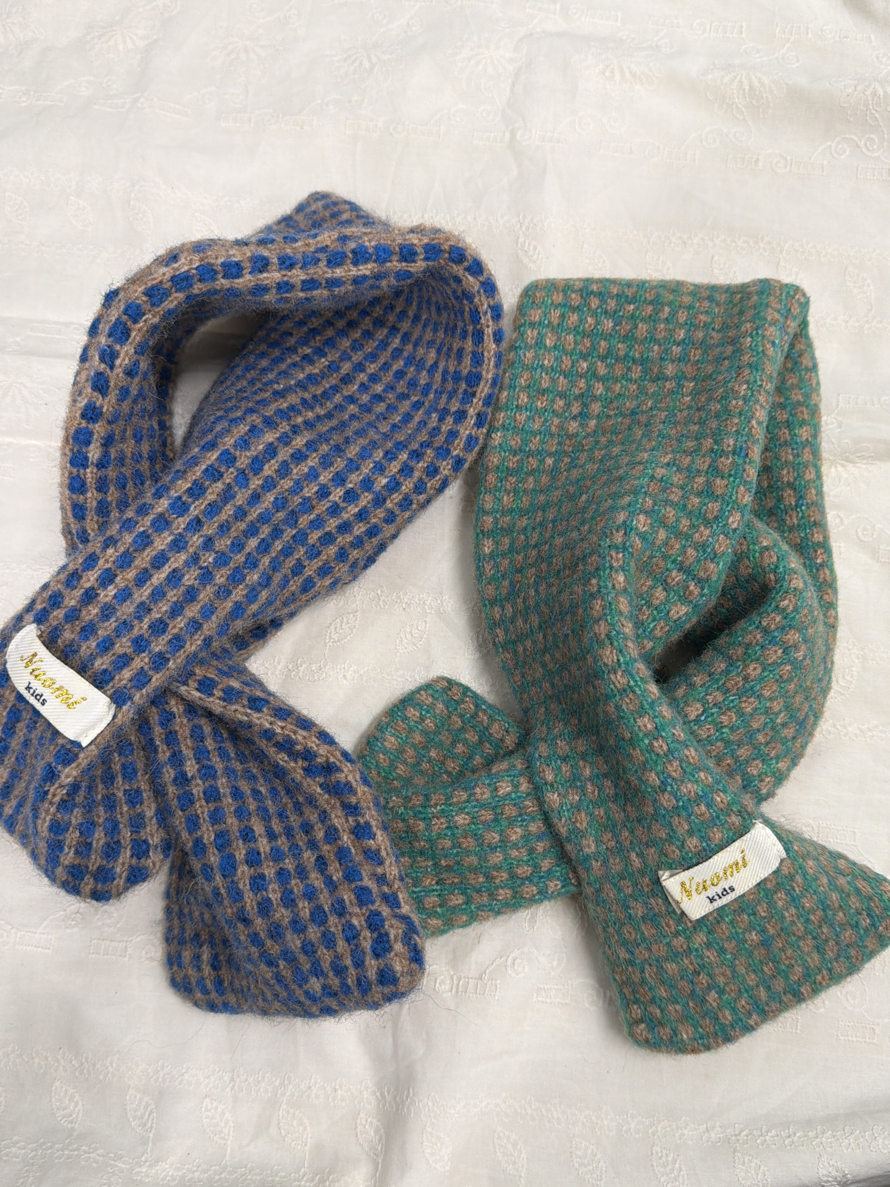 規則點點雙色針織圍巾