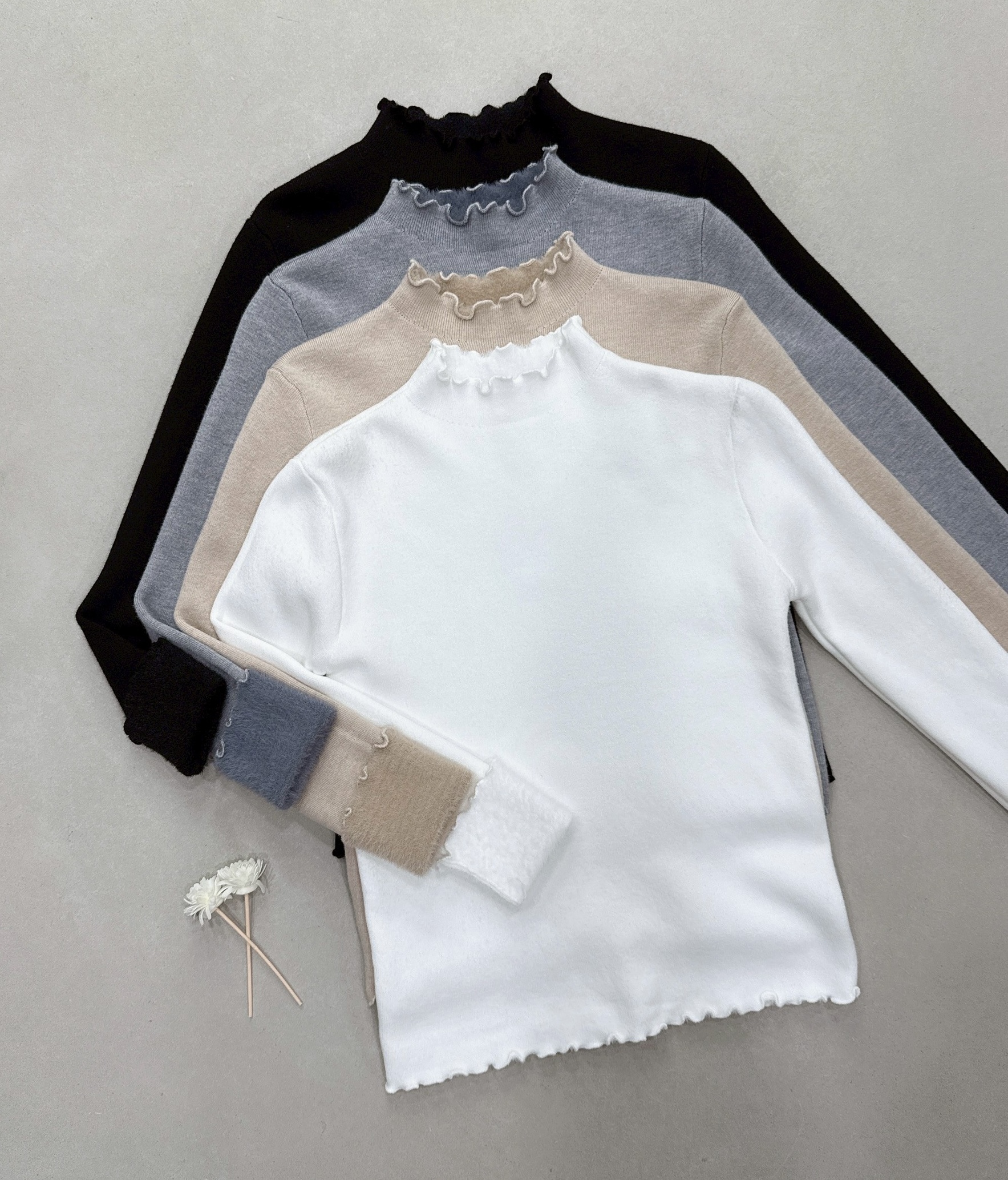 捲邊內刷毛柔軟針織內搭衣