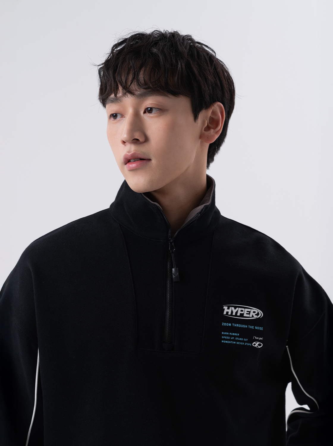 立領半開拉鍊長袖上衣