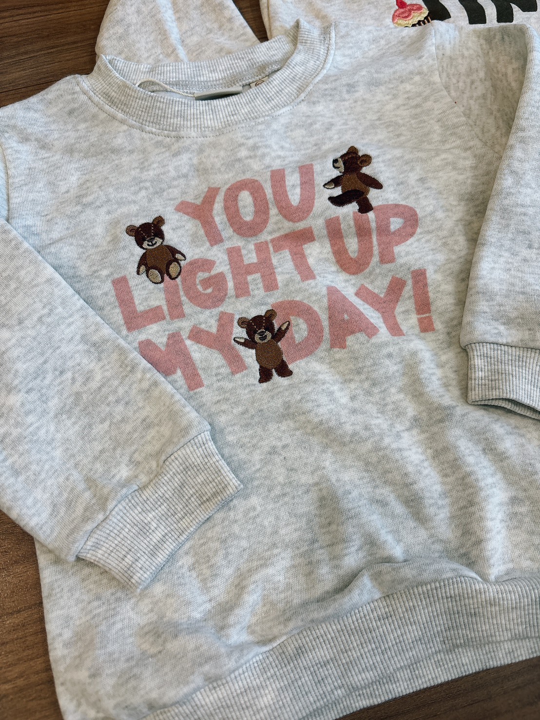 日本🇯🇵思夢樂刺繡印花上衣-100