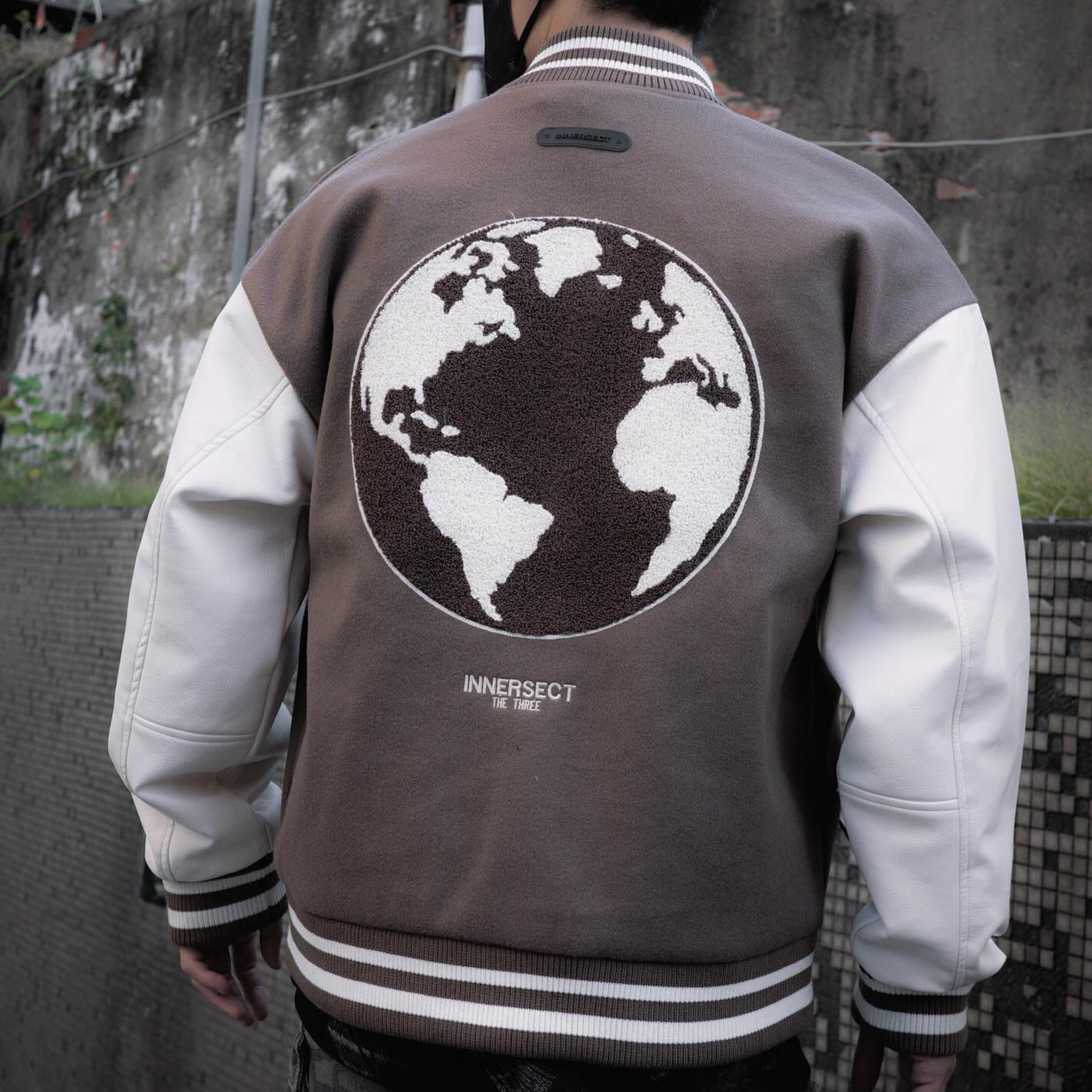 陳冠希 Clot INNERSECT 三生萬物 缺失地球系列 重磅 刺繡 棒球外套 男女 INN24FWTJK147