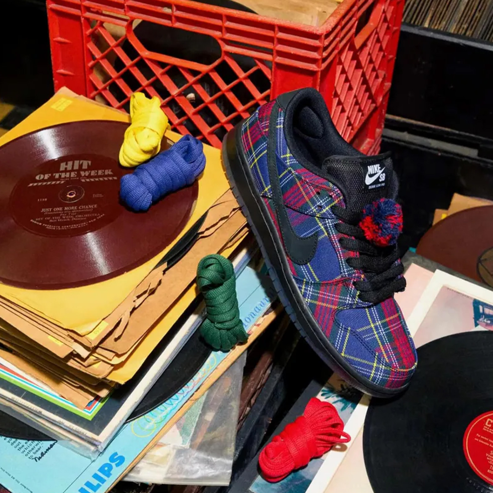 Nardwuar x Nike Dunk Low SB Tam O Shanter Hat 蘇格蘭 格紋 黑 II1493-600