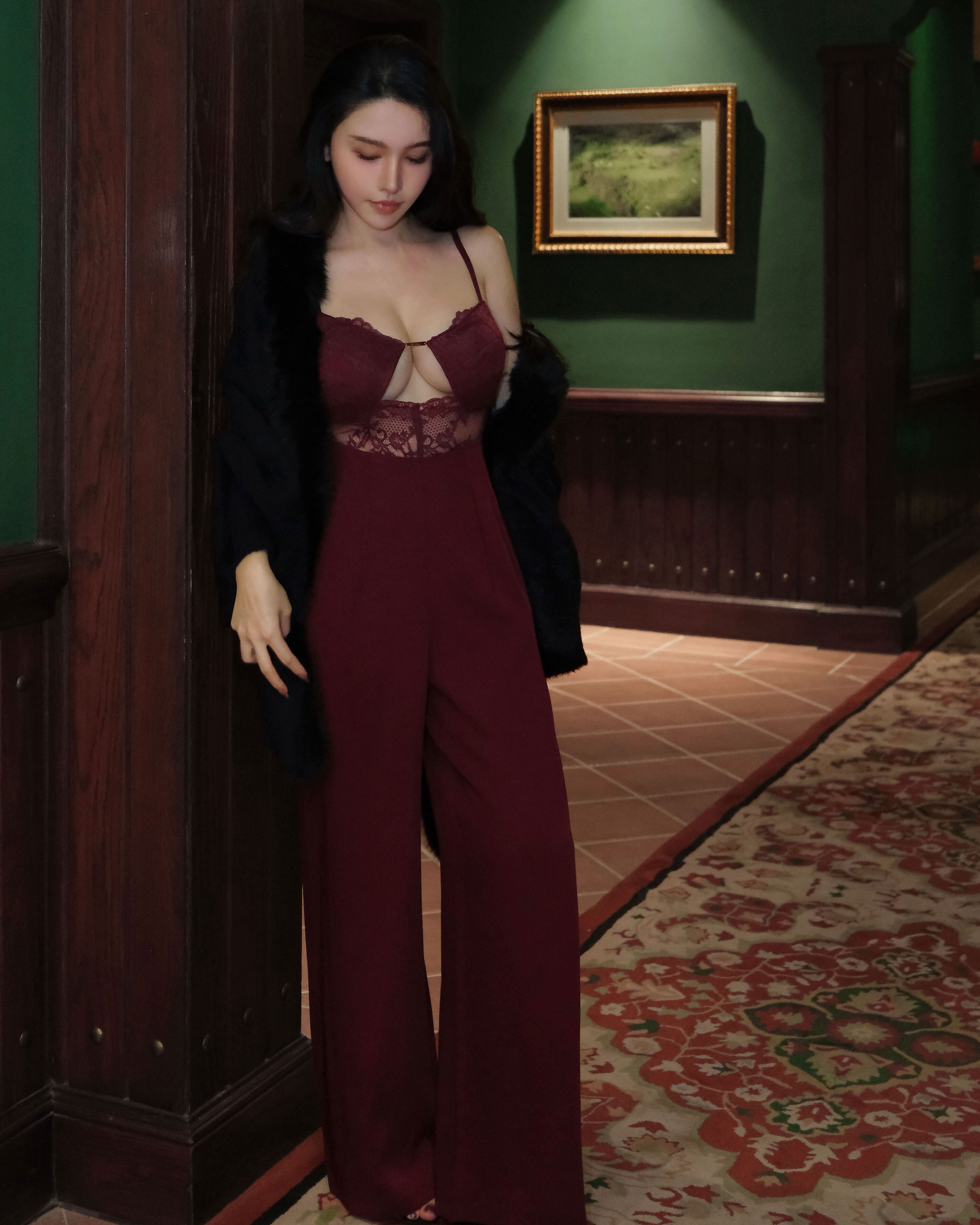 紅色限定-性感蕾絲鐵牌鏤空連身長褲