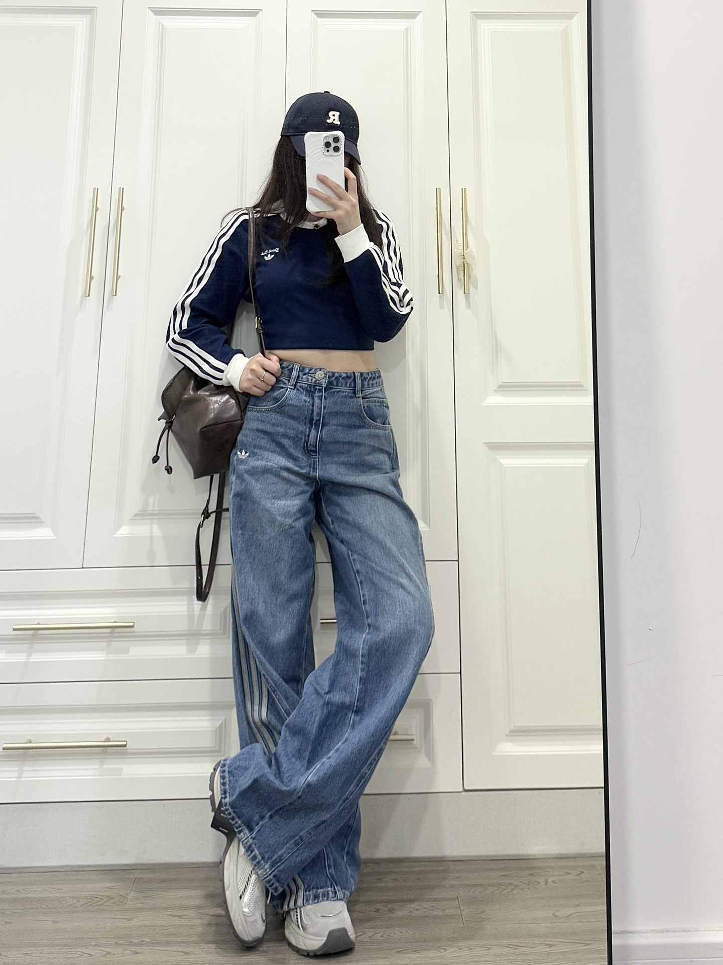 代購-adidas originals Loose AW24 條紋舒適親膚闊腿牛仔褲