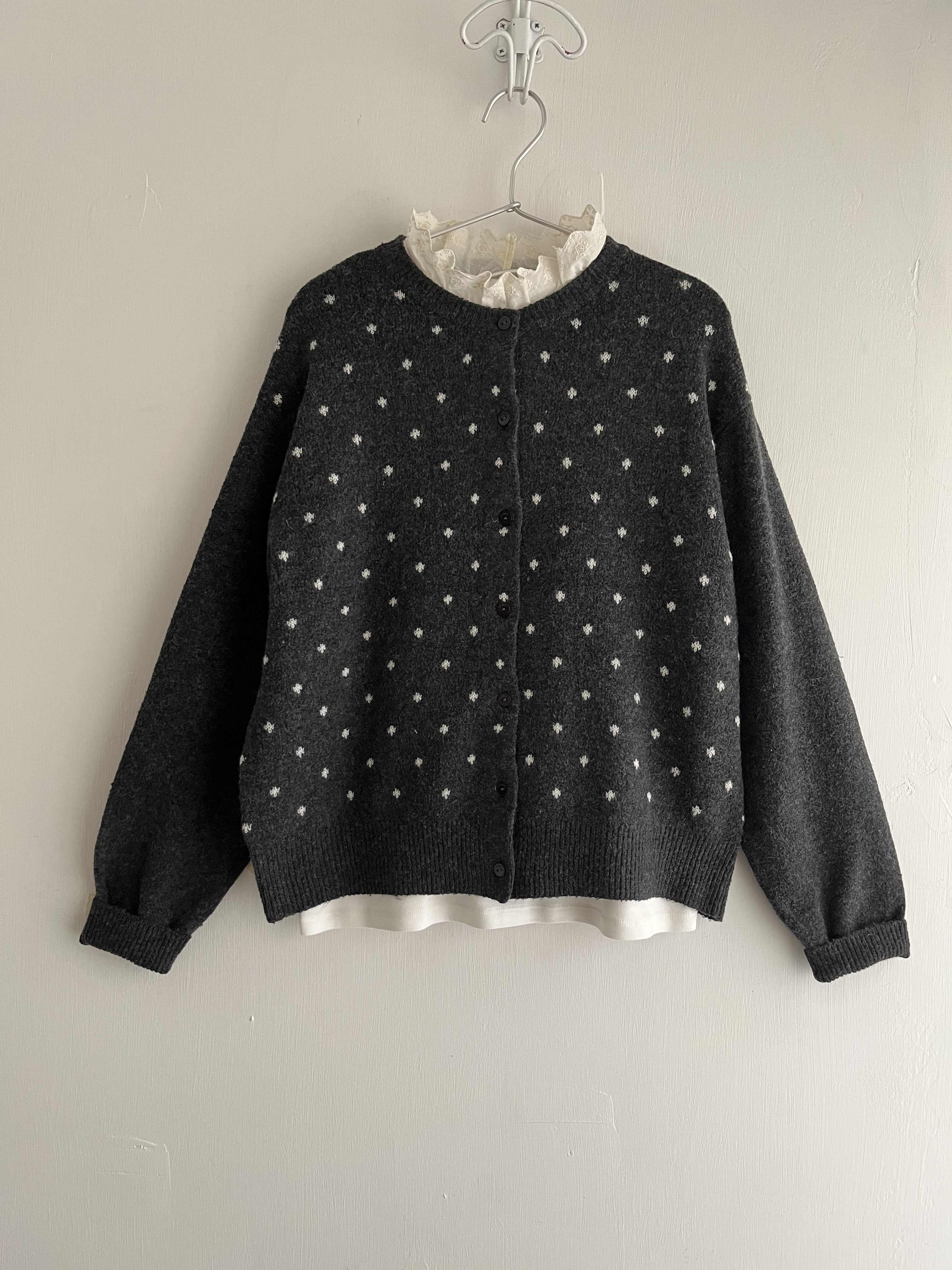 LILASIC木炭色毛冷外套