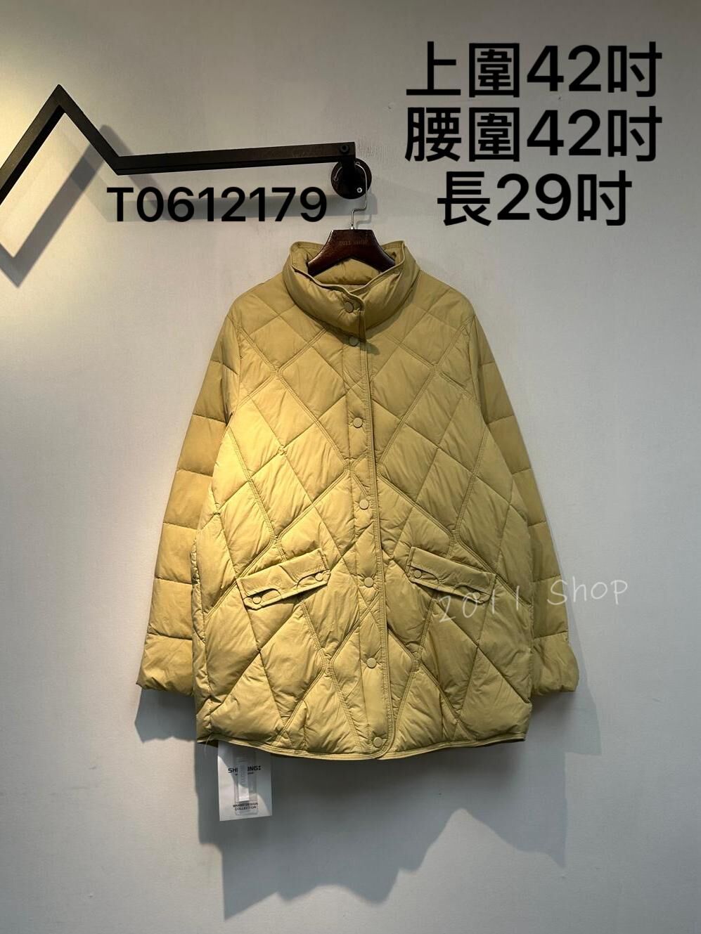 *不設優惠* 出口日本羽絨棉暗菱格外套  上圍42吋 腰圍42吋 長29吋  T0612179