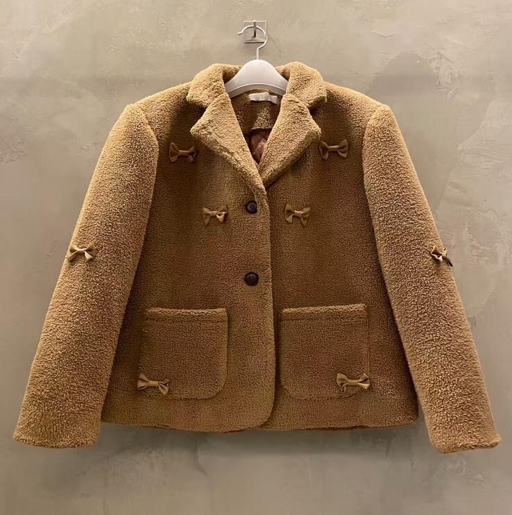 MP10  蝴蝶結縷  胸 44 長 25 $999 (一口價)