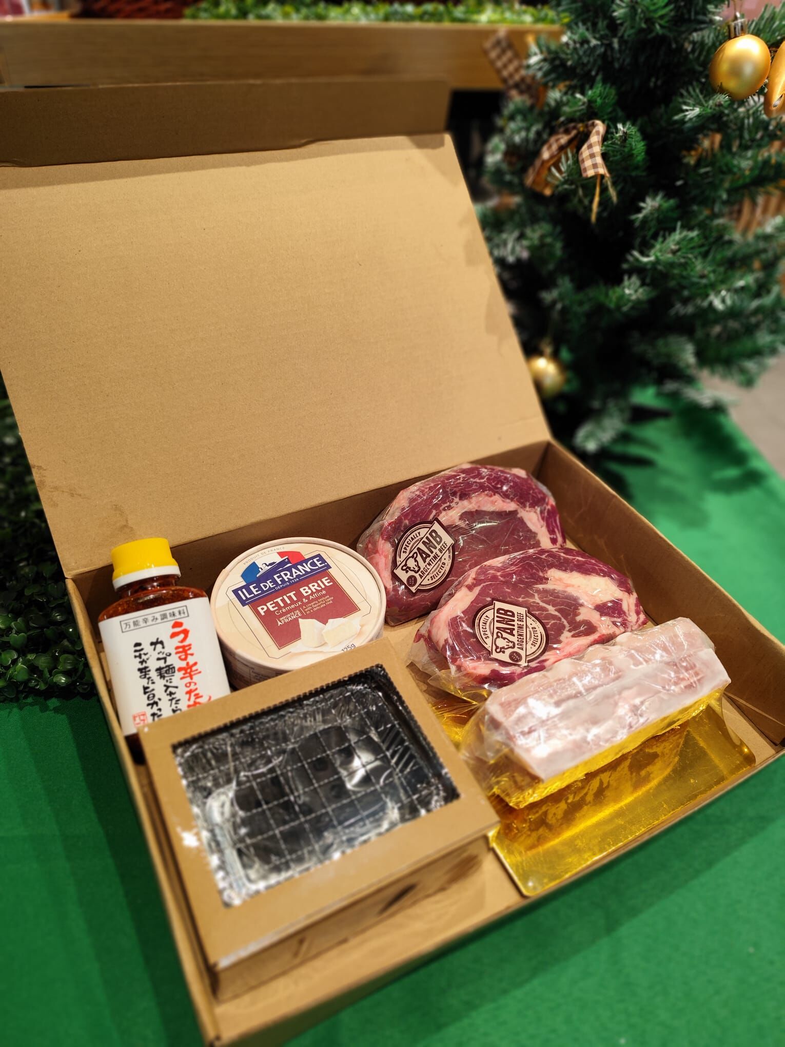 烤芝士牛扒豬腩餐