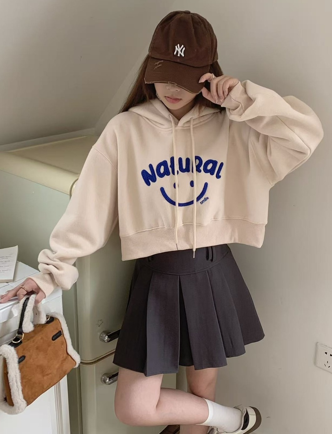 絨布微笑配色連帽刷毛衣