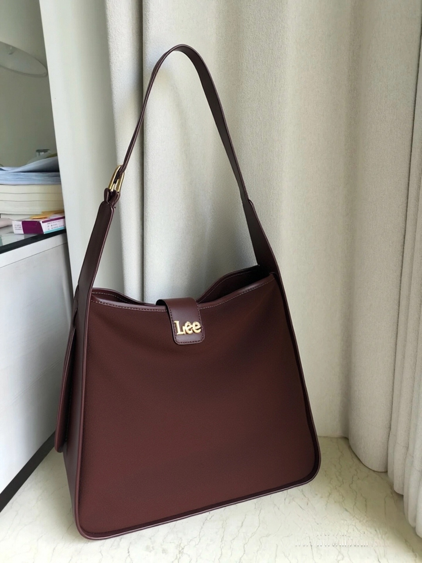 代購-Lee 日常通勤時尚氣質百搭 經典復古高級感 PU 單肩包
