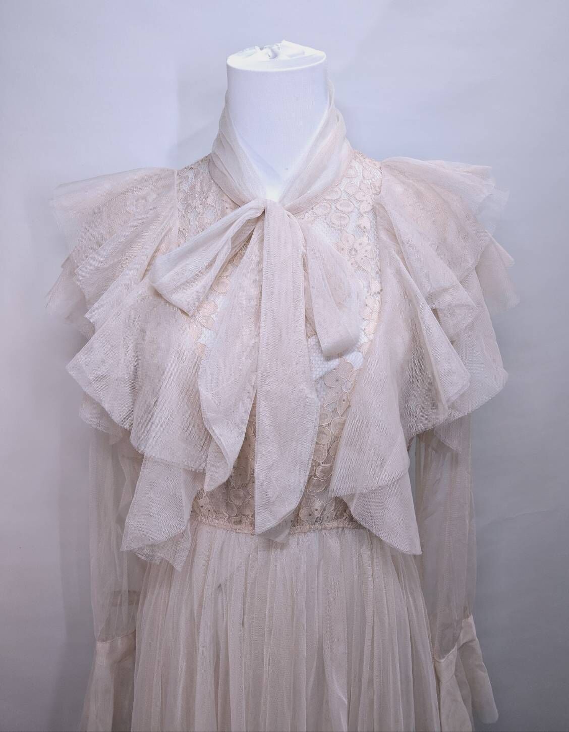 浪漫多層荷葉邊綁帶網紗長禮服 C3