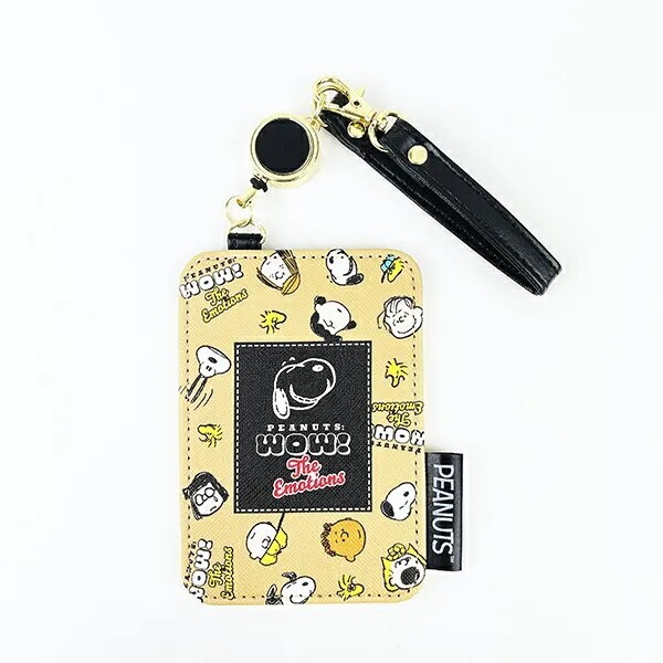Snoopy Face Reel Pass Case
