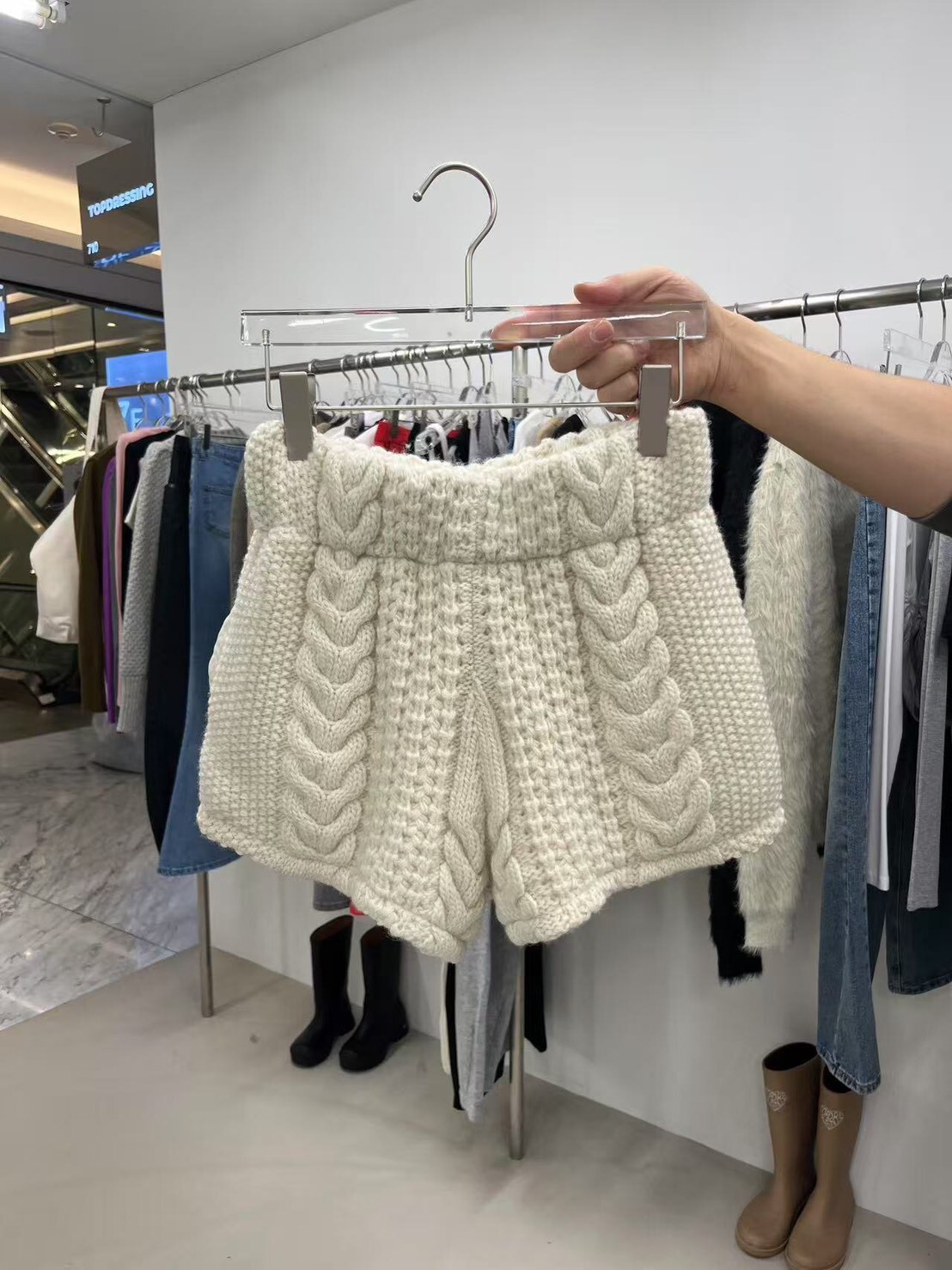 #AD92麻花針織短褲