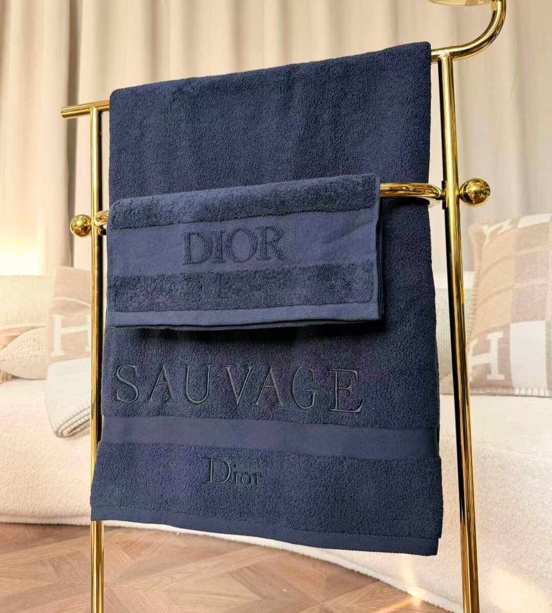 Dior Sauvage 曠野系列深藍浴巾毛巾套組