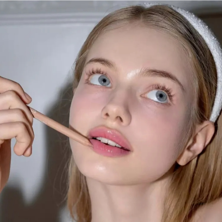 【樂森藥局】韓國AOU持久唇線筆 (3色)