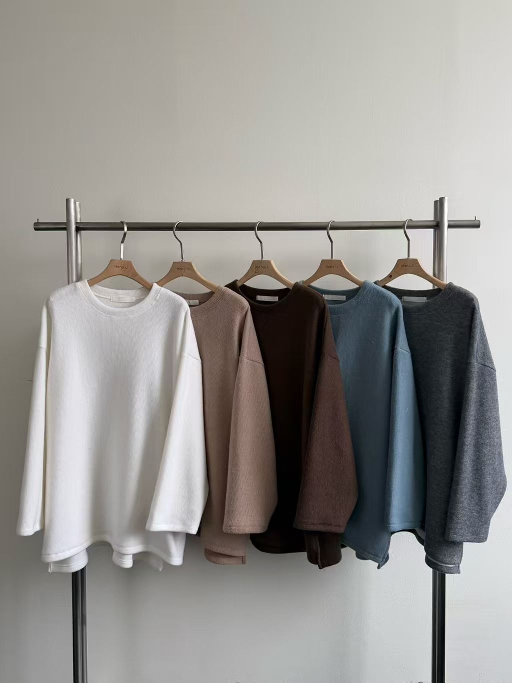 HN5311 不規則下擺圓領中長袖上衣