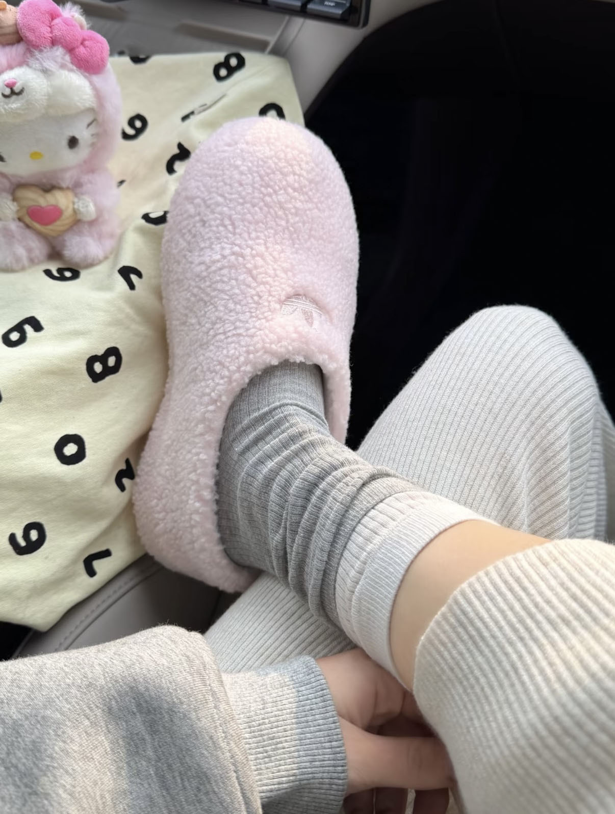 ADIDAS ADIFOM STAN MULE 廚師鞋 穆勒鞋 懶人鞋 拖鞋 涼鞋 羊羔毛 絨毛 保暖 櫻花粉 淡粉 女鞋 JR2346 / 預購