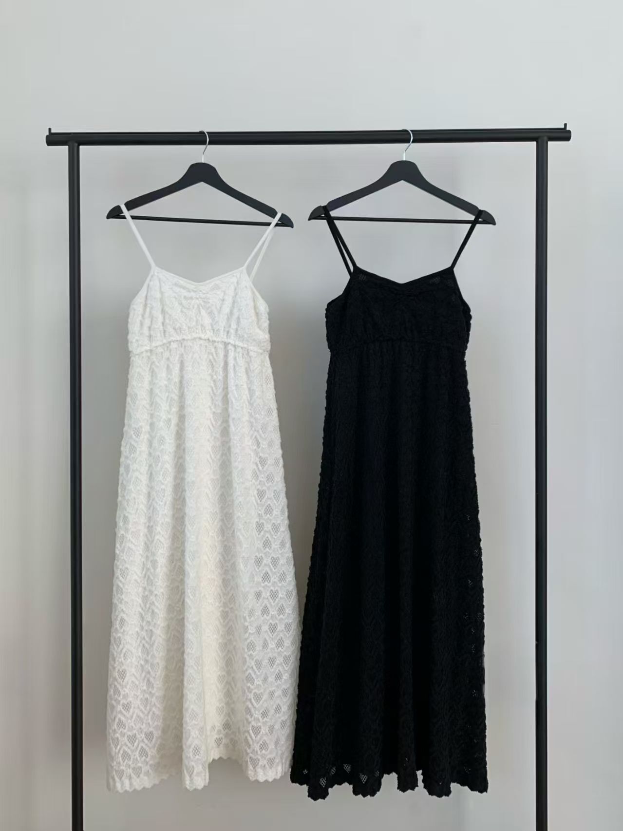 HN5317 心心刺繡吊帶連身裙