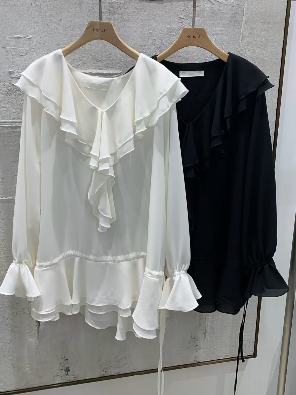 HN5323 甜美木耳花邊雪紡V領上衣