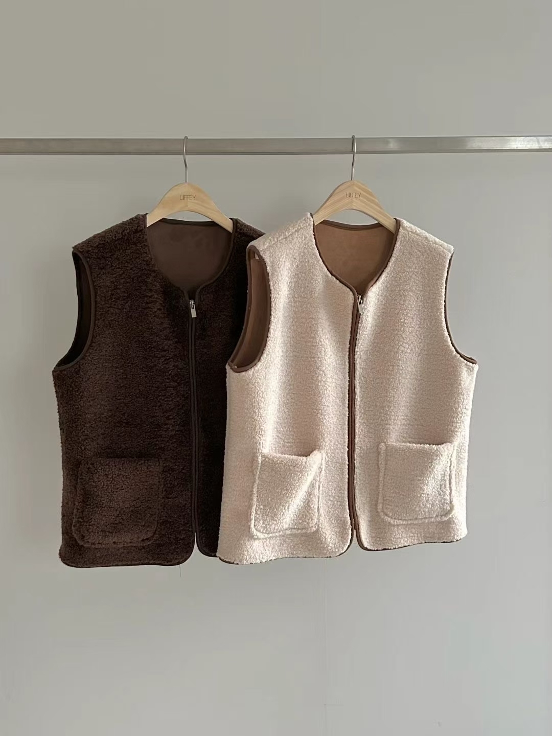 LY5305 羊羔毛拉鍊背心