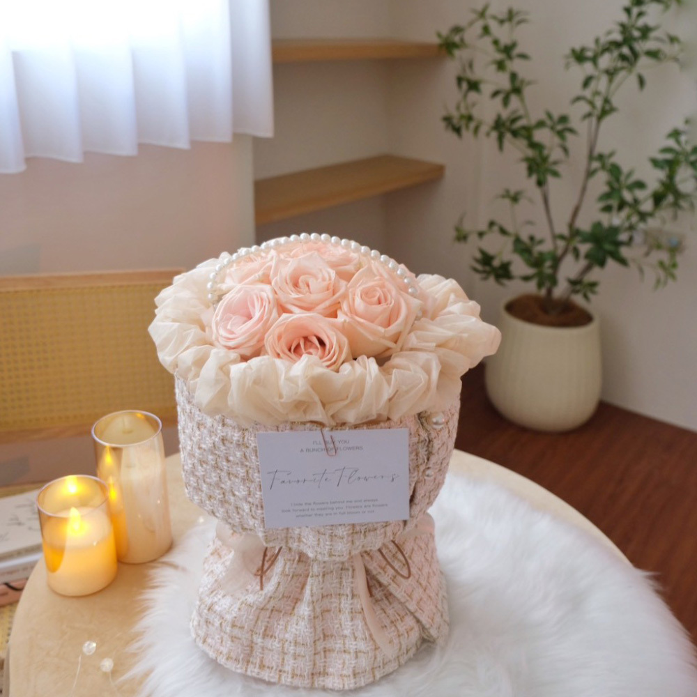 小香風玫瑰花束 /進口鮮花玫瑰