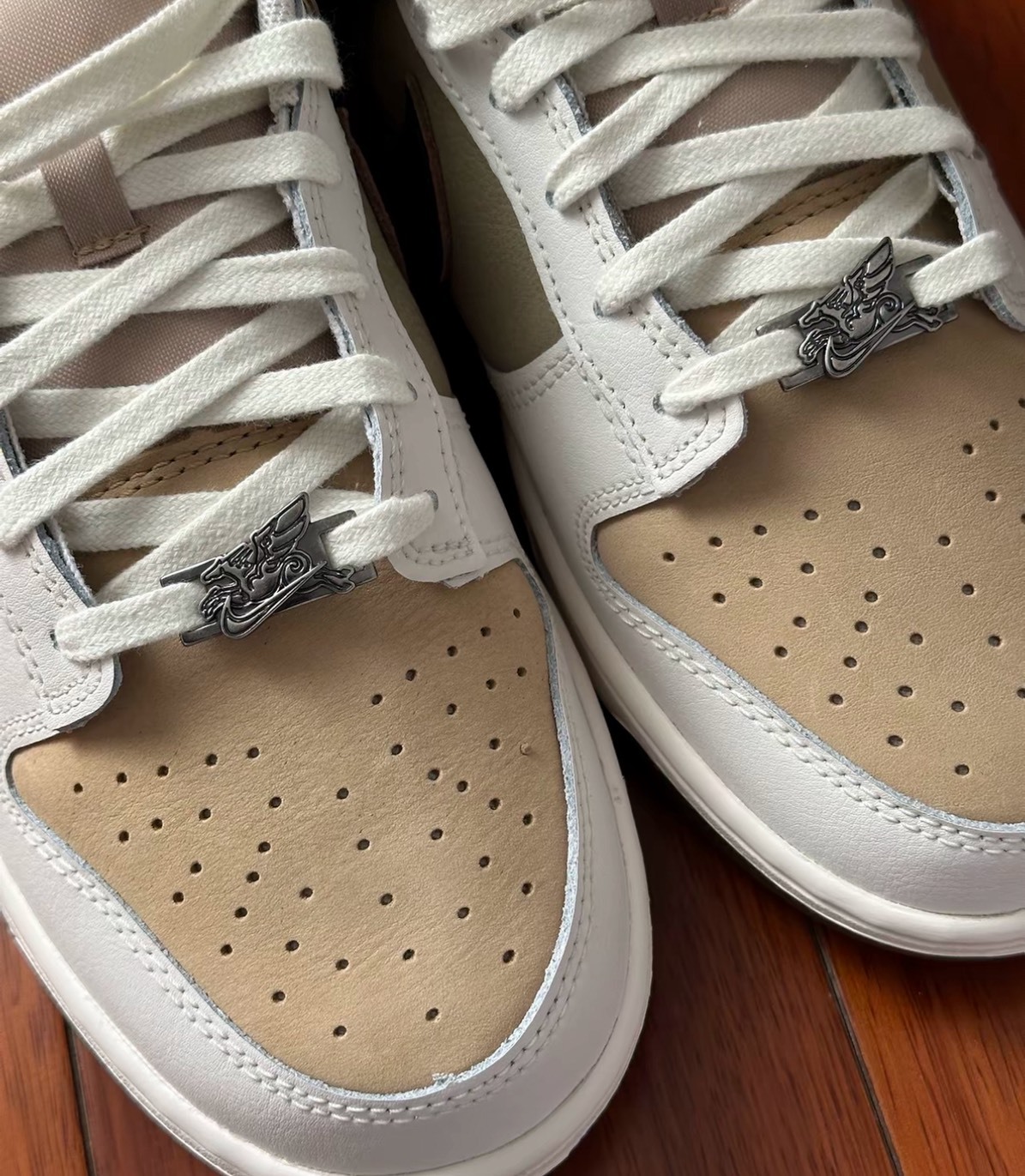 NIKE DUNK LOW 'CNY' 棕白色 2026 馬年限定 限量商品