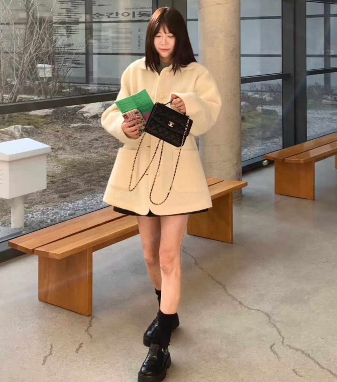 俏皮感翻領雙口袋造型大衣外套