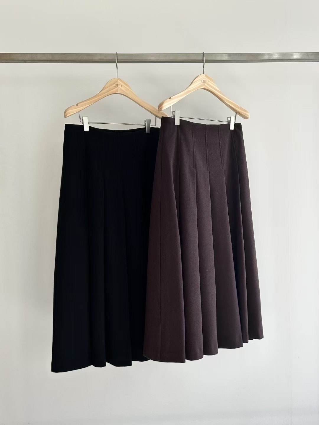 LY5322 車線百褶裙