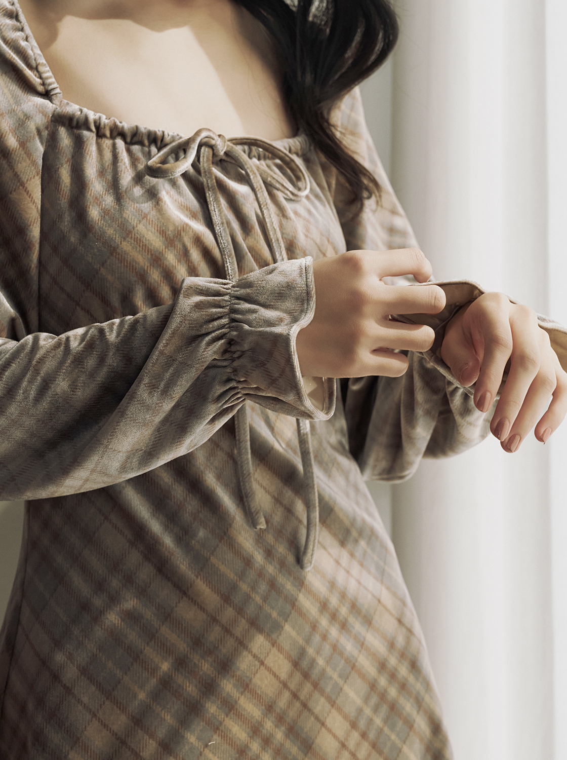 【第二件5折】天鵝絨印花洋裝