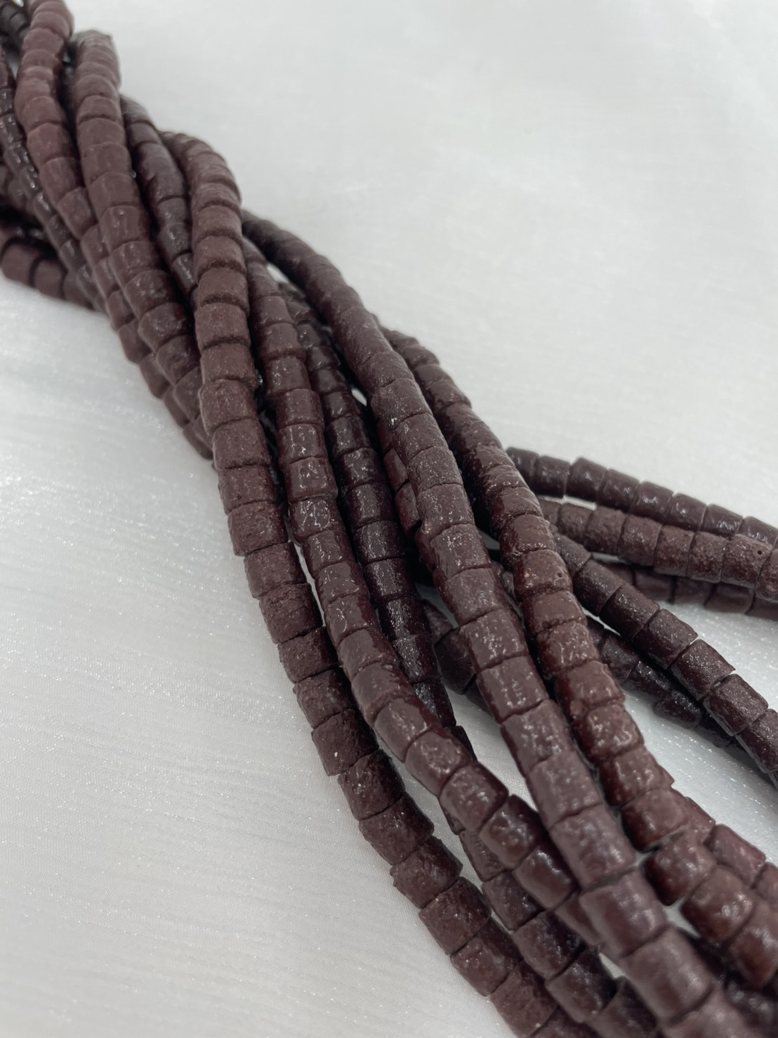No.1貿易老珠咖色6mm高5mm總長64cm共100顆