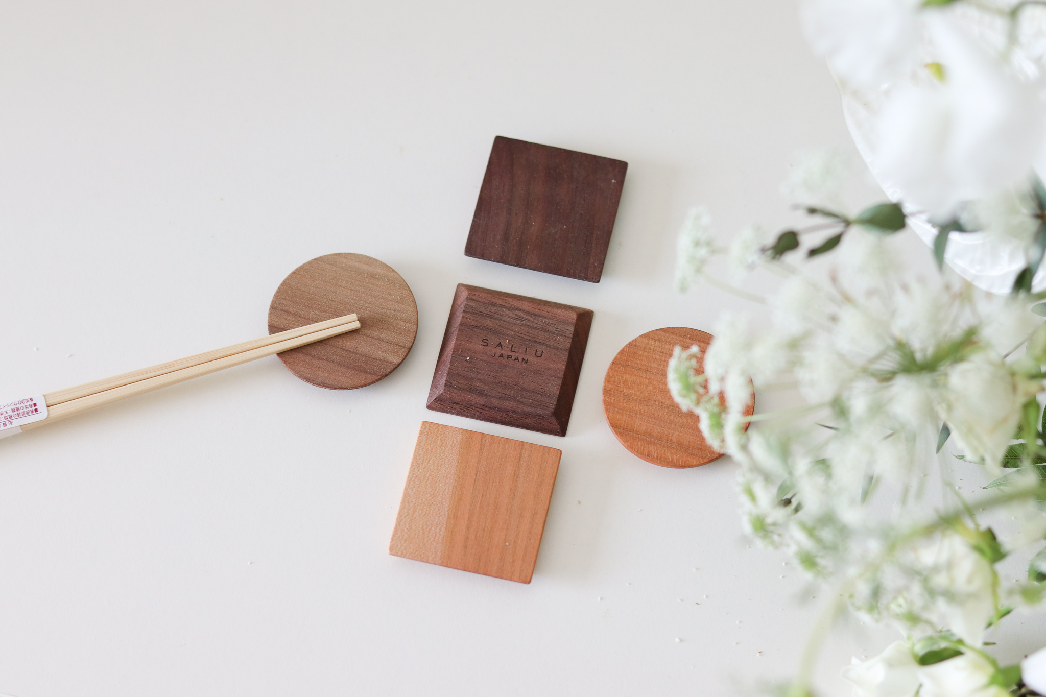 日本 SALIU 黑胡桃 山櫻 木頭筷架