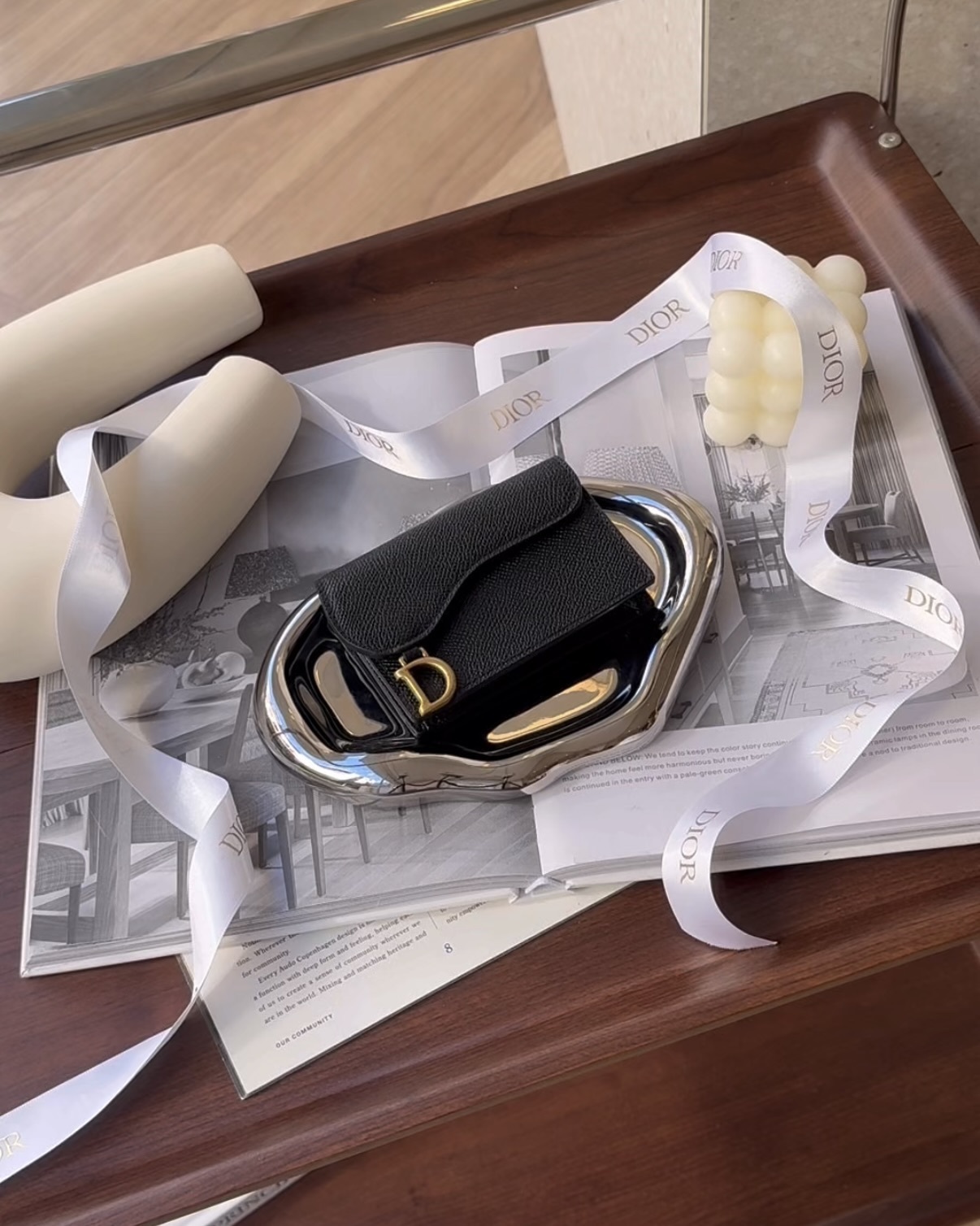 DIOR｜SADDLE 經典LOGO牛皮卡包 黑色