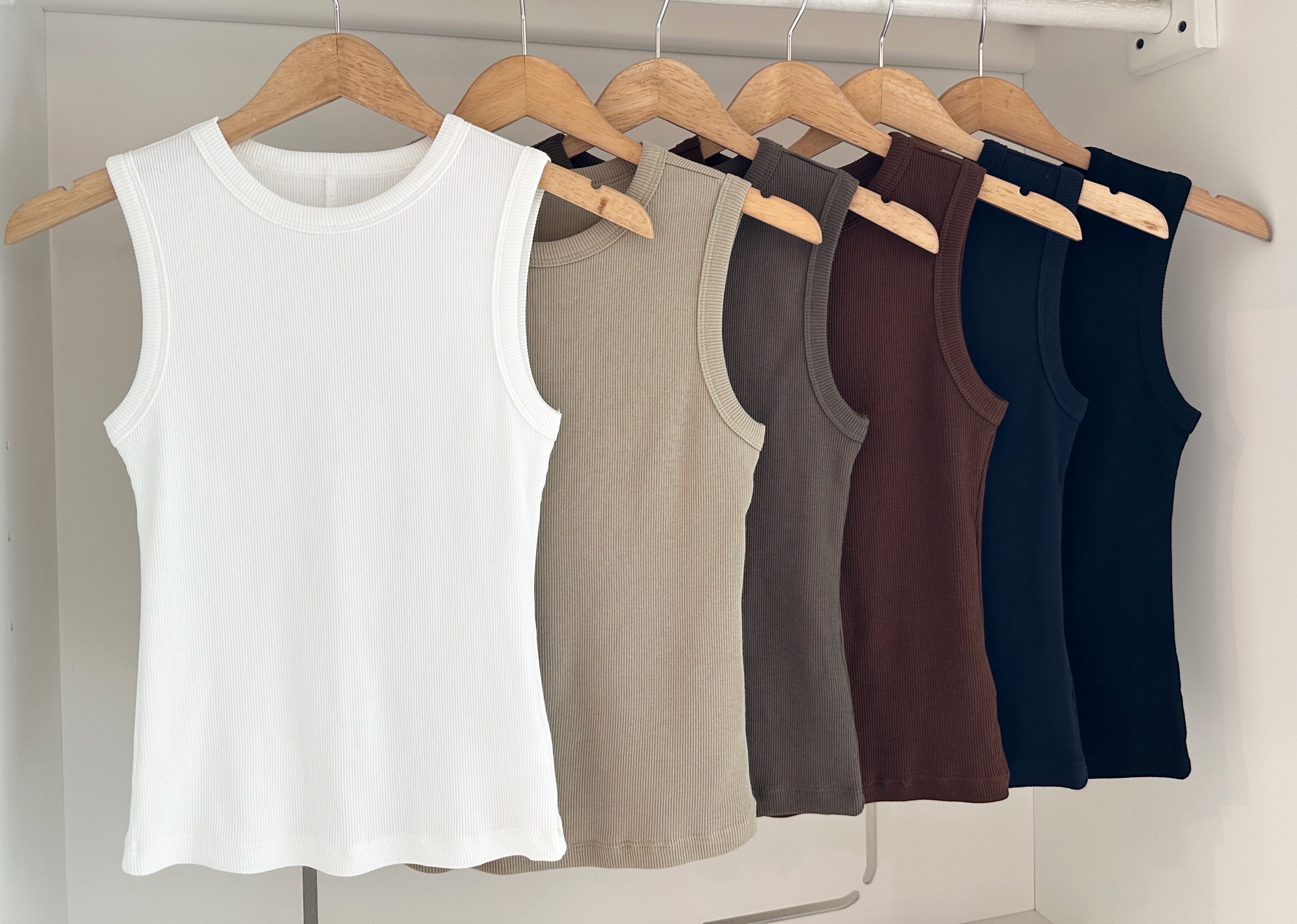 SOFT CROPPED SINGLET