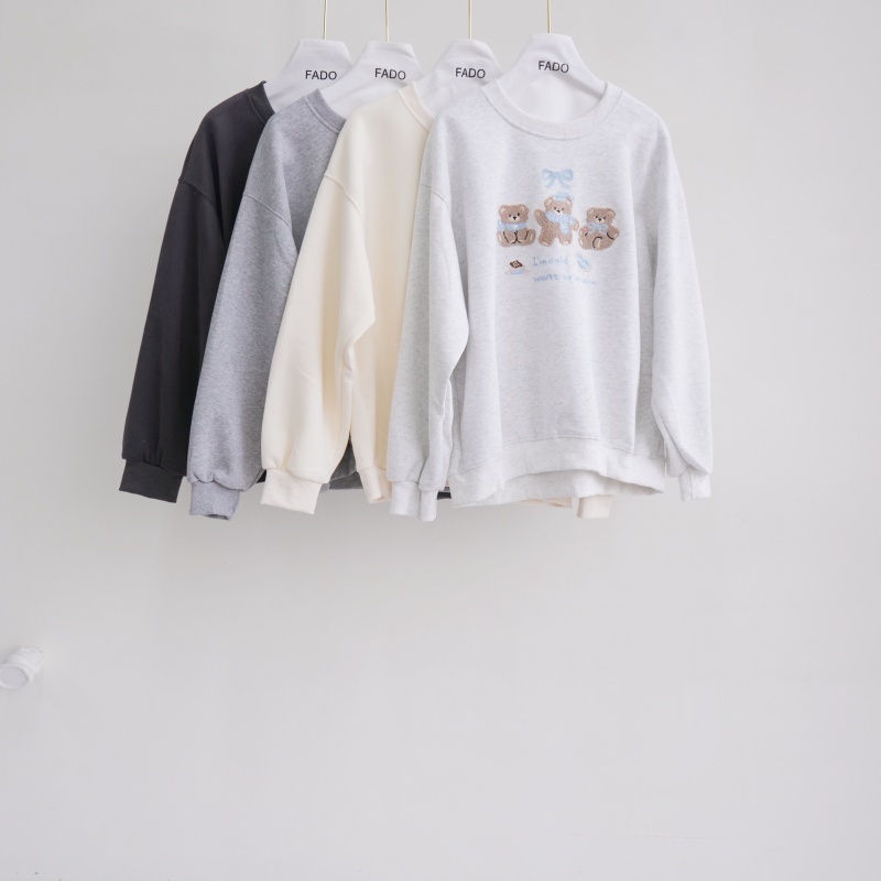 法朵Fado shop｜雲朵 ˚☁️三隻小熊圓領棉Tee 0214030 四色