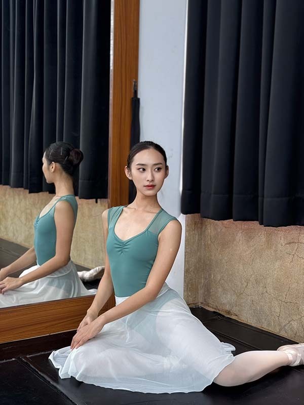 以色列 LULLI【LL-LUB880 挖背背心舞衣】可放胸墊