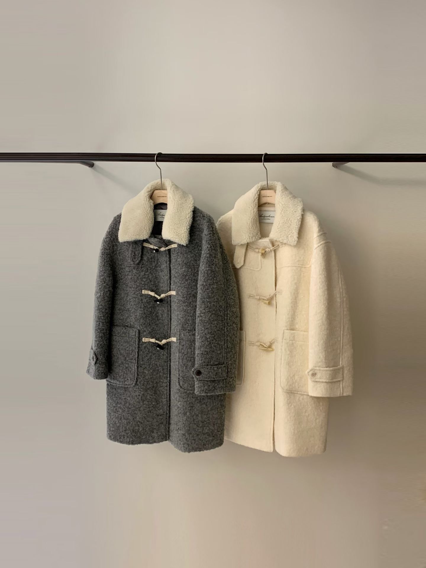 AB25118 Toggle Alpaca CT