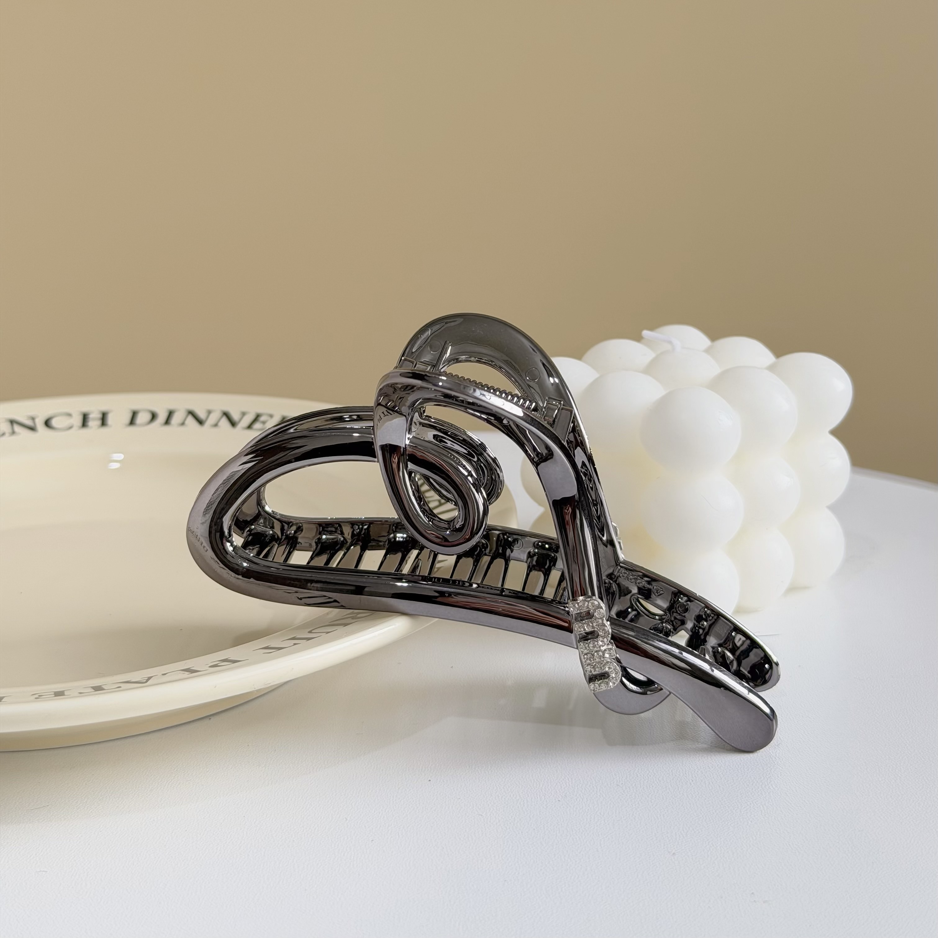 H208排鑽字母交叉愛心鯊魚夾