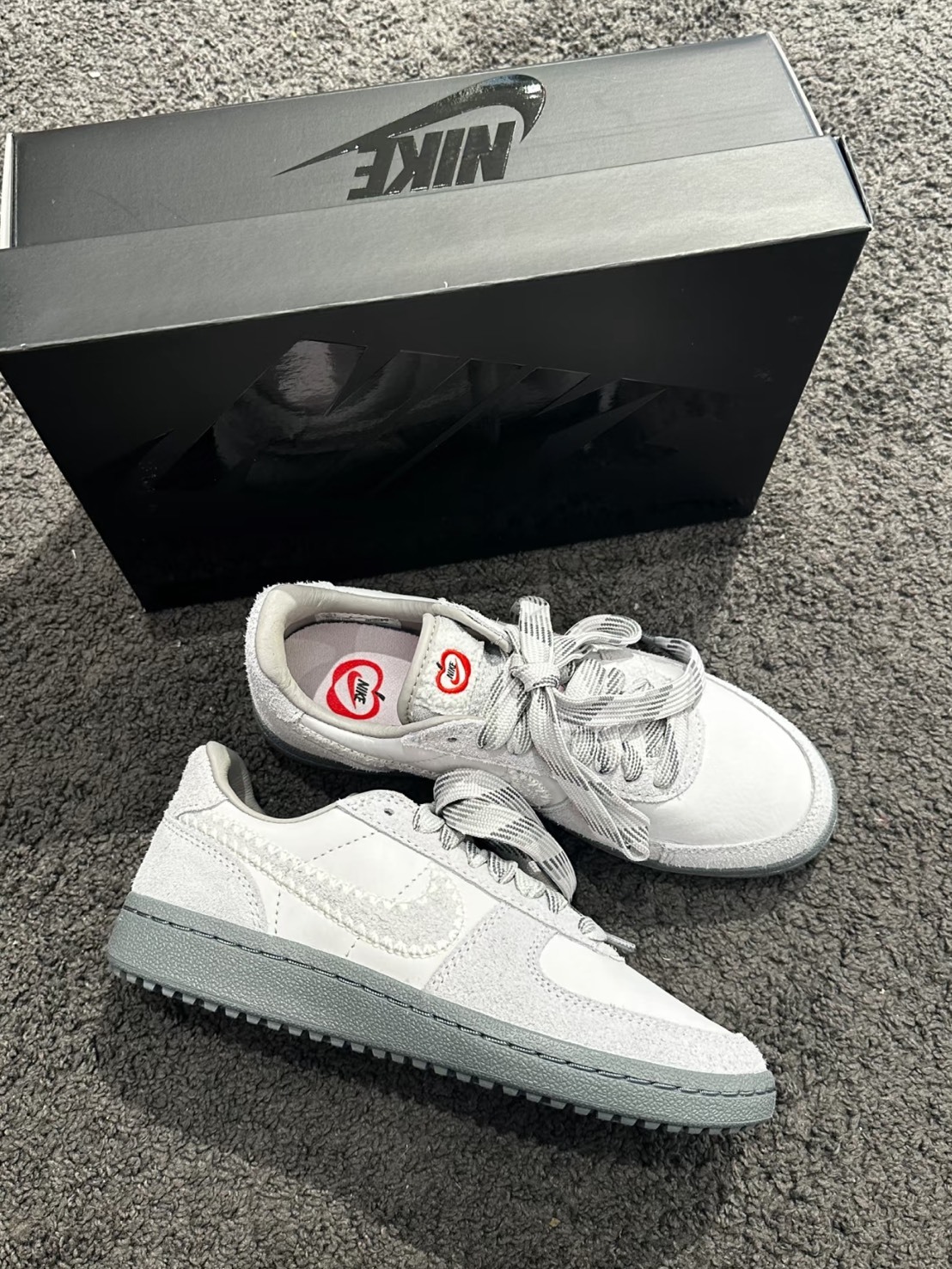 NIKE FIELD GENERAL 82 情人節限定 麂皮 淺灰