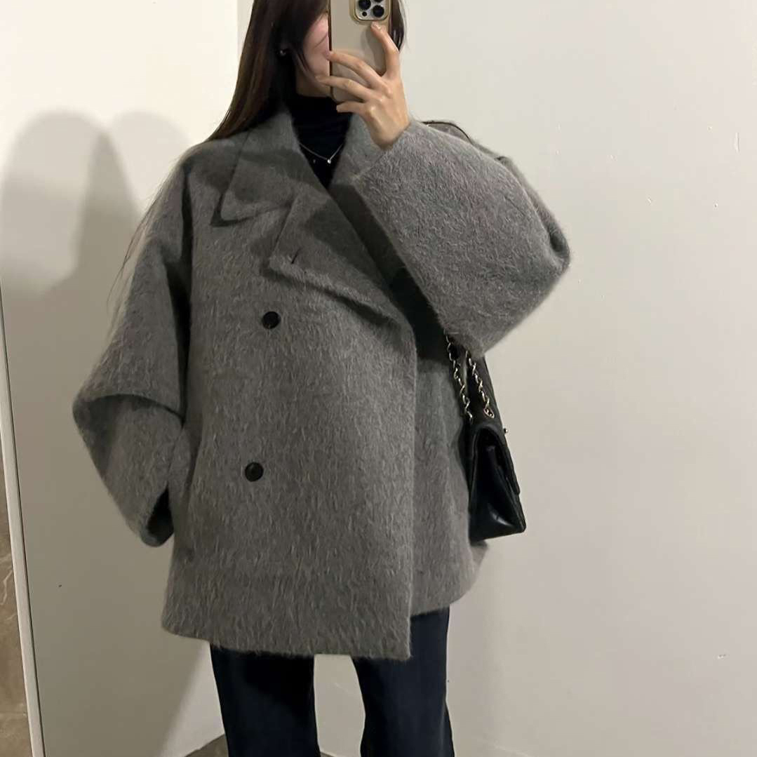 慵懶女子毛海感雙排釦翻領短大衣外套 / 2色