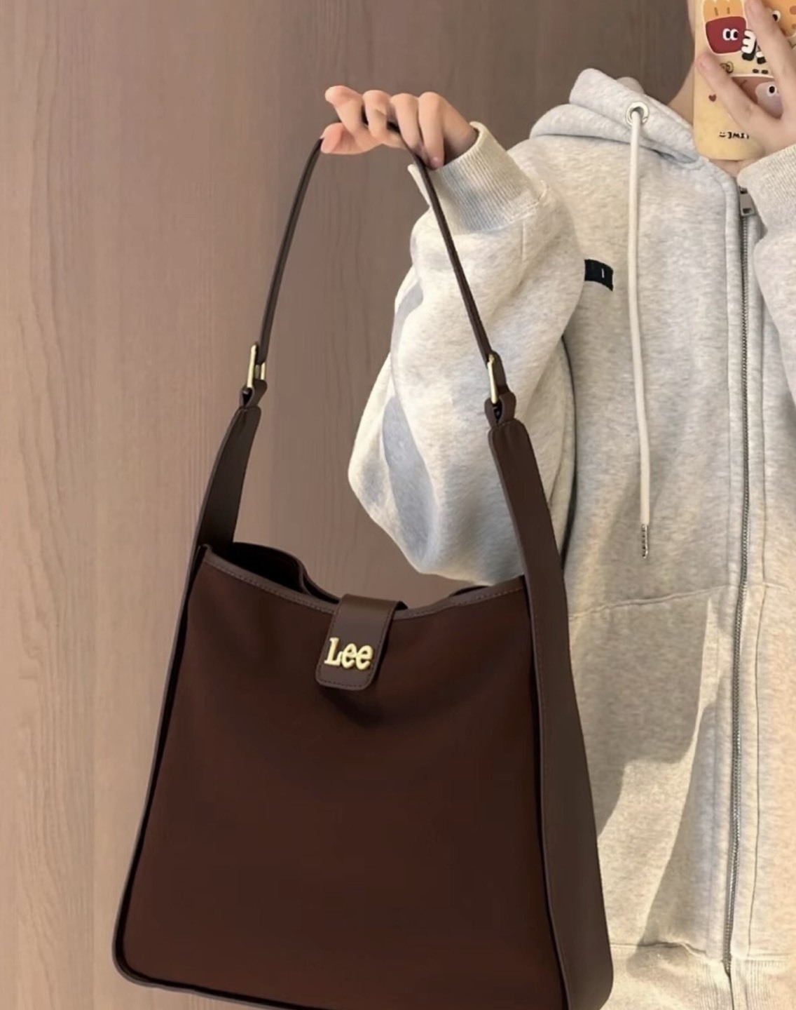 < 麂皮高質感 >LEE 麂皮緞面美拉德配色 絨面 單肩包 送收納包  1+1