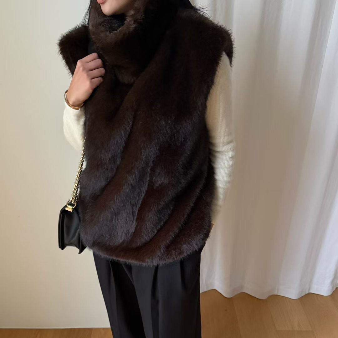 溫暖毛絨絨感高領皮草背心上衣 / 2色