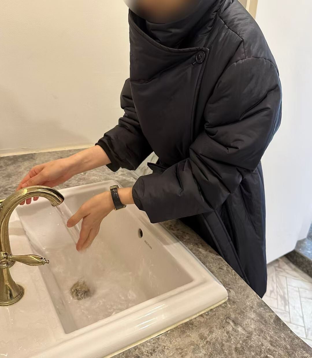 時髦感大領片造型鋪棉風衣外套-附綁帶 / 2色