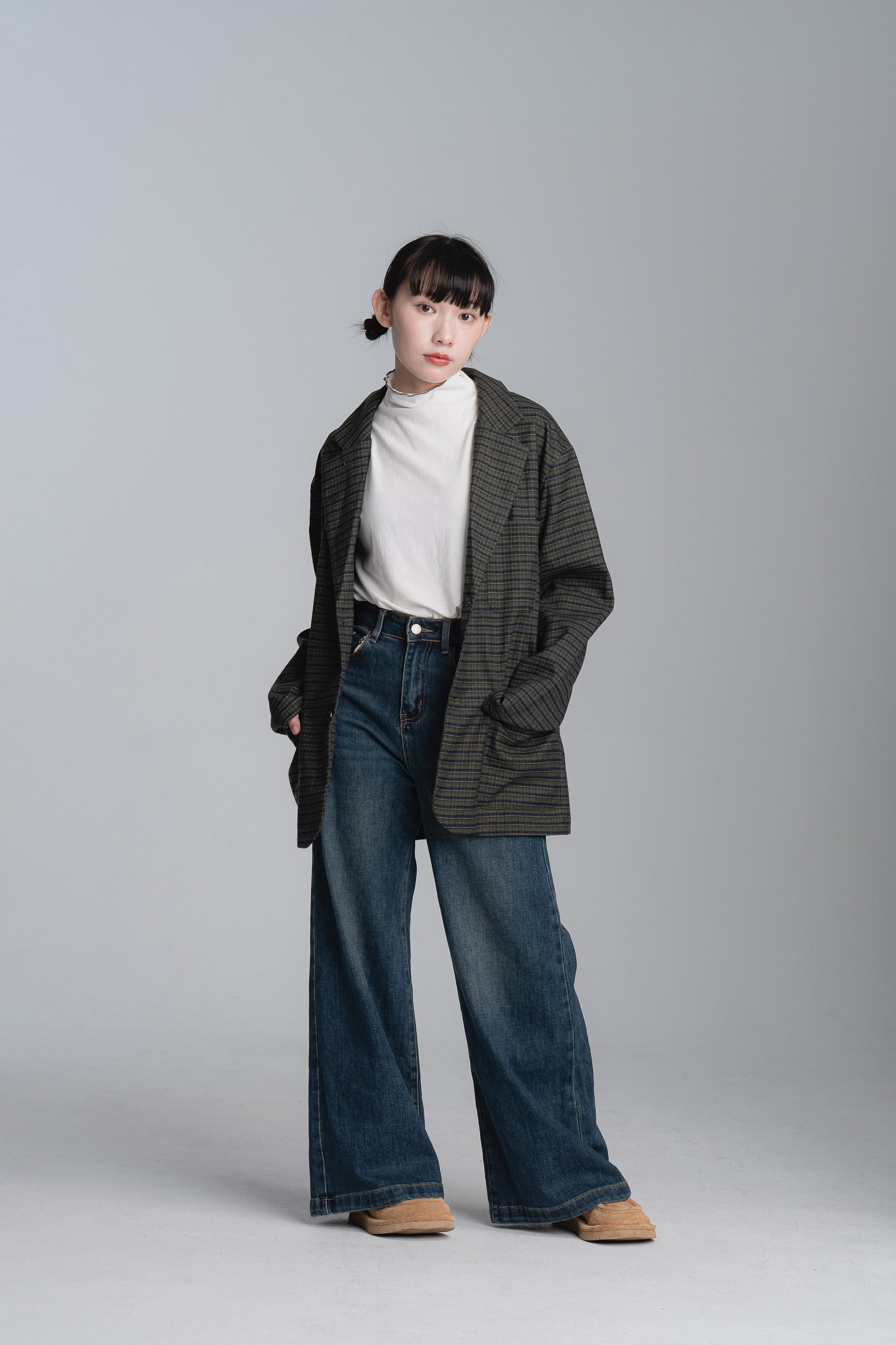 俐落修型落地牛仔褲