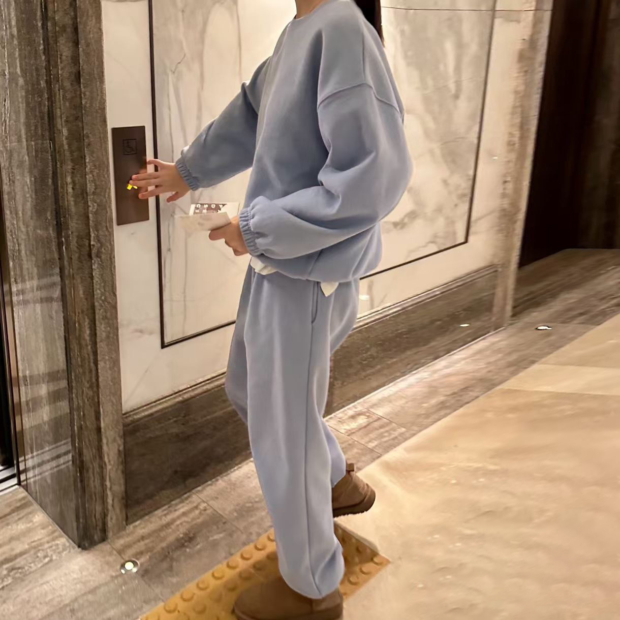 簡約感落肩圓領大學TEE+縮口長褲SET / 3色